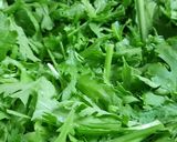 Hình bước làm 1 của món Canh rau tần ô nấu chân gà
