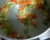 A picture of step 3 of Chinese Veg Sweet Corn Soup.