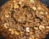 Foto del paso 9 de la receta: Arroz a banda de sepia y gambas