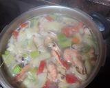 Foto del paso 2 de la receta: Sopa de pescado y marisco con arroz