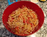 Foto del paso 4 de la receta: Pasta con ensalada china y pesto Exprés