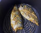 รูปขั้นตอนการทำที่ 2 ของ ซาบะย่างเกลือหม้ออบลมร้อน