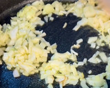 Foto del paso 1 de la receta: Pasta alla norcina y trufa 🥓🧀 (salchichas y trufa)