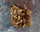 A picture of step 3 of Quinoa walnut dessert.