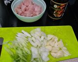 Foto langkah ke 1 dari resep Ayam Saus Teriyaki Lada Hitam.
