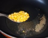 பூரி கிழங்கு\உருளைக்கிழங்கு மசாலா (Urulaikilanku masala recipe in tamil) ரெசிபி ஸ்டேப் 2 புகைப்படம்