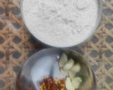 चिल्ली गार्लिक परांठे (Chilli garlic parathe recipe in Hindi) रेसिपी चरण 1 फोटो