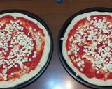 Foto del passaggio 3 della ricetta Pizza casalinga - ricetta pane angeli