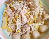 รูปขั้นตอนการทำที่ 5 ของ ก๋วยเตี๋ยวบะหมี่เหลืองต้มยำ