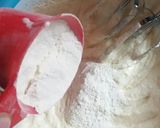 A picture of step 3 of Lemon cake.