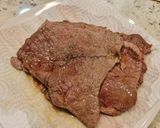 Foto del paso 2 de la receta: Filetes de ternera en salsa de zanahoria y cebolla