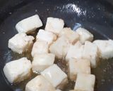 A picture of step 4 of Paneer- matar - capsicum vegetable.