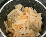 Foto del paso 1 de la receta: Pasta de aprovechamiento, con salsa de carne, en un plis plas