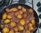 Foto del paso 3 de la receta: Carne 🥩 sofri-sudada (sofritas pero sudada)🤭😁
