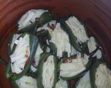 Foto del paso 5 de la receta: Chiles cuaresmeños rellenos de chorizo c/ queso