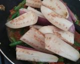 Foto langkah ke 2 dari resep Kacang panjang masak Terong balado.