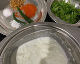A picture of step 6 of Tawa chicken chutney roll.