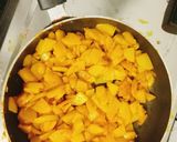 உருளைக்கிழங்கு தவா பொரியல்(potato tawa fry recipe in tamil) ரெசிபி ஸ்டேப் 3 புகைப்படம்