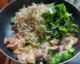 Foto langkah ke 3 dari resep Kwetiau Goreng.