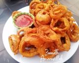 A picture of step 2 of Gram Flour coated Onion Rings/Besani Onion Rings.