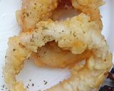 Foto langkah ke 7 dari resep Cumi Goreng Tepung Simple.
