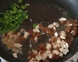 આલુ કેપ્સિકમ સમોસા (samosa recipe in Gujarati) રેસીપી સ્ટેપ1ફોટો