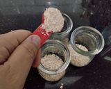 Foto langkah ke 1 dari resep Overnight Oat Strawberry.