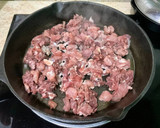 Foto del paso 2 de la receta: Ñoquis con salsa de carne rosé 🐮🐷 en sartén de hierro 🇨🇱