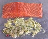 Foto del paso 5 de la receta: Salmón al papillote con puerros y queso feta