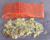 Foto del paso 5 de la receta: Salmón al papillote con puerros y queso feta