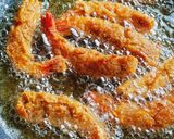 Foto langkah ke 5 dari resep Ebi Furai/Udang Goreng Tepung.