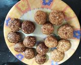 ઓટ્સ પીનટ ચોકલેટ લાડુ (Oats Peanut Chocolate Ladoo Recipe In Gujarati) રેસીપી સ્ટેપ2ફોટો