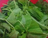 Foto langkah ke 1 dari resep Bayam Cah Jamur.