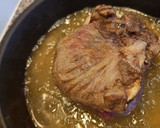 Foto del paso 3 de la receta: Carrilleras al vino en olla express