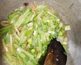 Foto langkah ke 3 dari resep Tumis Labu Siam.