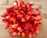 Foto del passaggio 3 della ricetta “Risotto tartare” di fragole al rosmarino