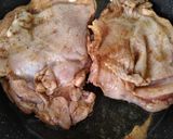Foto del paso 3 de la receta Muslos de pollo deshuesados con calabacín