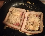 Foto del paso 3 de la receta: Huevos revueltos en tostada