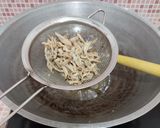 Foto langkah ke 2 dari resep Tumis Bunga Harendong.