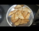 नींबू की गुजिया (Nimbu ki gujiya recipe in hindi) रेसिपी चरण 4 फोटो
