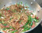 A picture of step 4 of Maggi noodles vegetables spring roll.