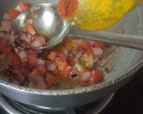 A picture of step 2 of Punjabi tadka soupy maggi.