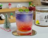 Foto langkah ke 3 dari resep Mojito Berry Soda 🍓✨.