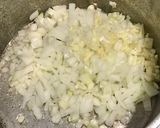 Foto del paso 2 de la receta: Guiso económico de fideos con porotos colorados