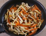 韓風菇菇拌炒的食譜步驟5照片