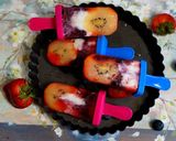 A picture of step 5 of Dye and tie vitamin C popsicle.