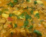 A picture of step 3 of Soya chunks and Aloo masala.