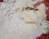 Zwykłe ciasto z malinami i kruszonką krok przepisu 4 zdjęcie