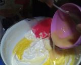 Foto langkah ke 3 dari resep Rainbow Cake Kukus.