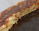 Foto del paso 4 de la receta: Tortilla de papas, cebolla, morrón y panceta ahumada